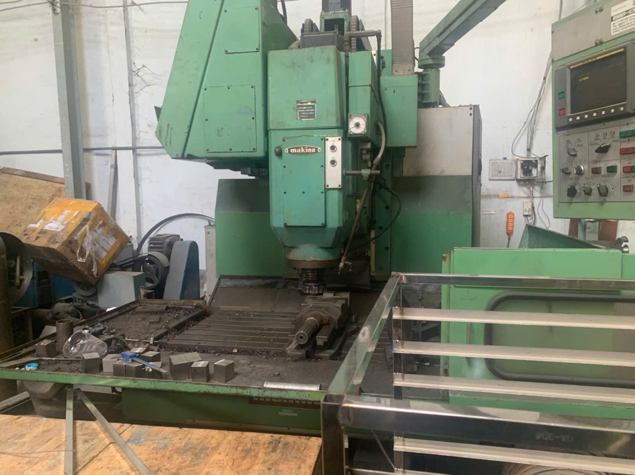 CNC milling machine